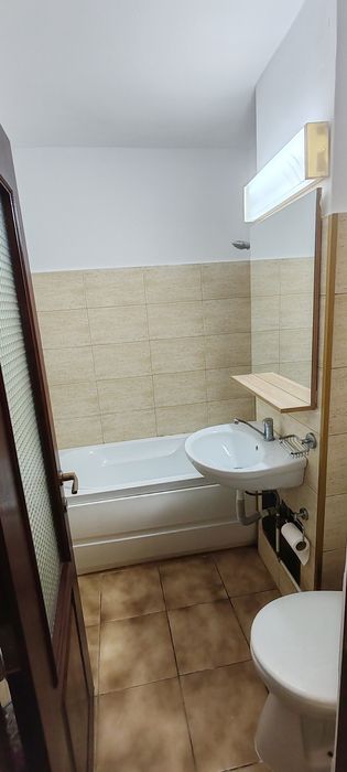 Proprietar vând garsonieră zona confecții