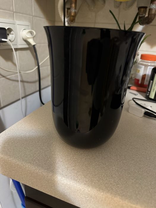 Incarcator witeless cu sterilizare UV marca Lexon