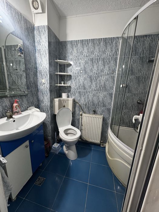 GARSONIERA sau APARTAMENT , Chirie etaj 1 in regim hotelier, central