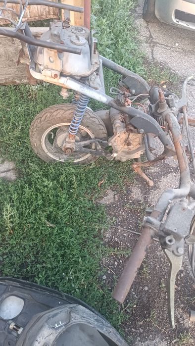 Продам запчасти для скутера