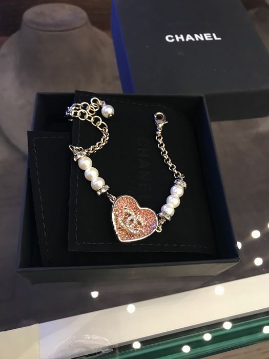Chanel гривна сърце