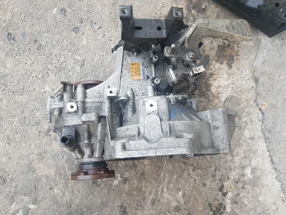 Cutie viteze VW Skoda Audi 1.4tdi BNM 5+1 trepte Polo 9n facelift 9n3