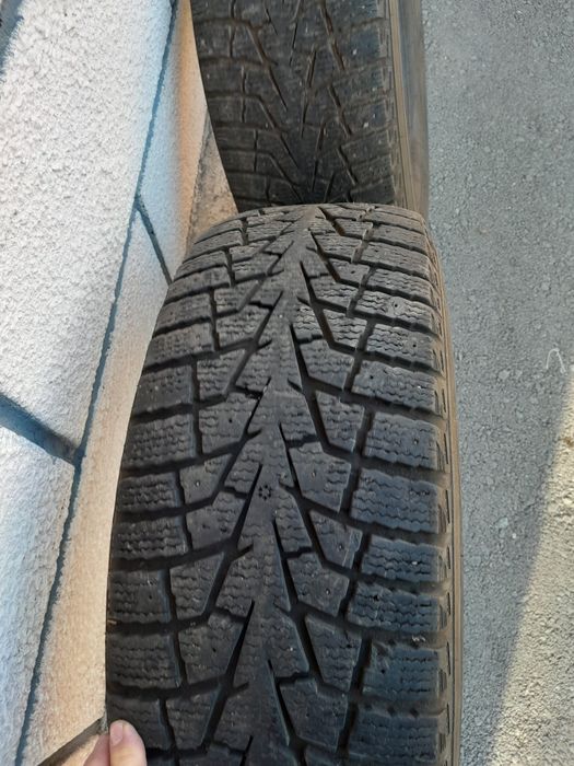 Продам  резину зимние