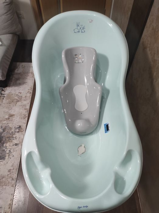 Вана Chipolino "Мареа" 102 сm "Зайчета" минт със стойка Чиполино