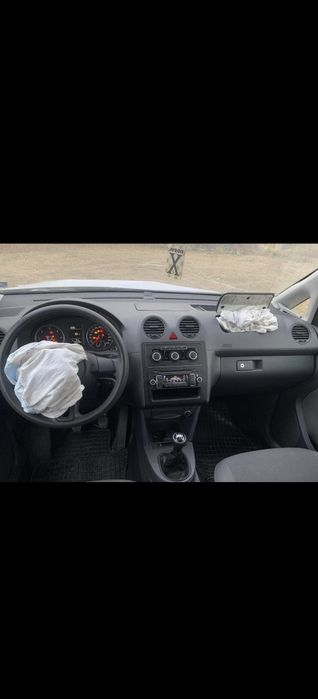Vw Caddy 1.6TDI 102к.с на части