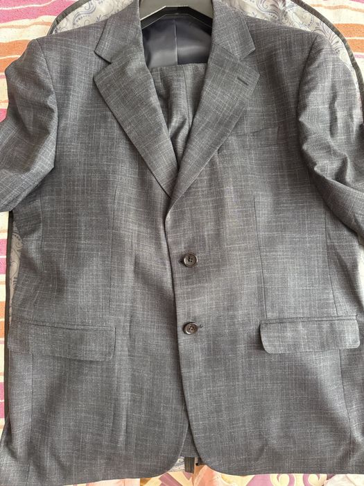 Мужской костюм с брюками