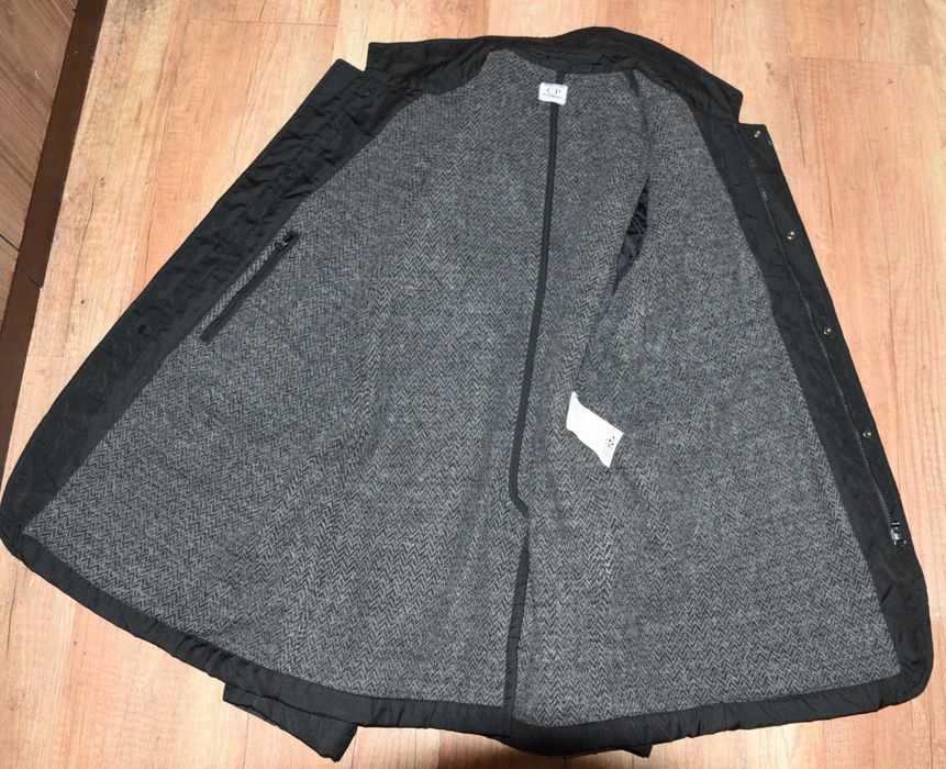 CP Company 100% оригинал, размер 52 като Stone Island