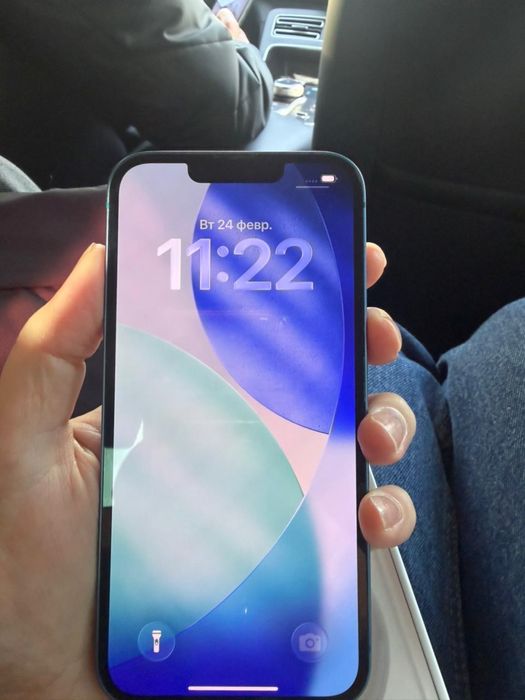 Продам Iphone 13 128гб