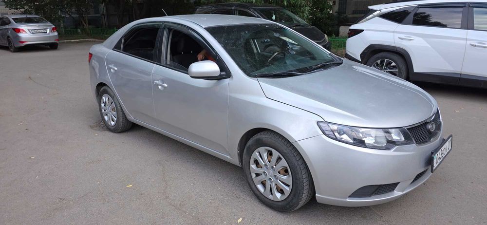 Аренда KIA cerato