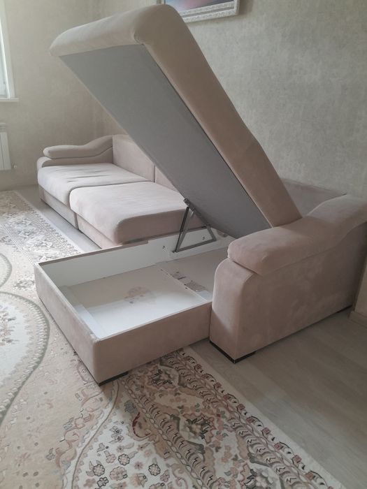 Продам диван в хорошем состоянии