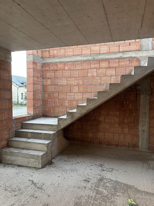 Vand casa la rosu cartier Podirei,Beclean,Bistrita-Nasaud