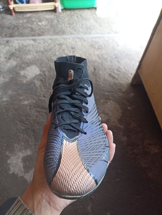 Продам бутсы срочно