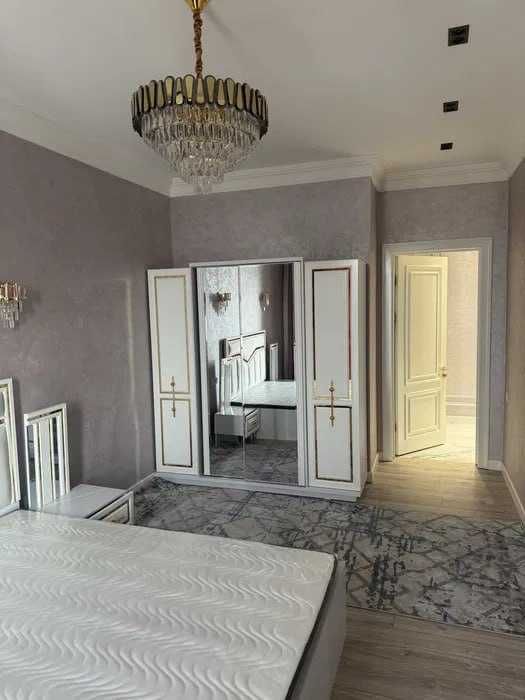 Сдается современная квартира на Алмазар Ситй жомий круг!S