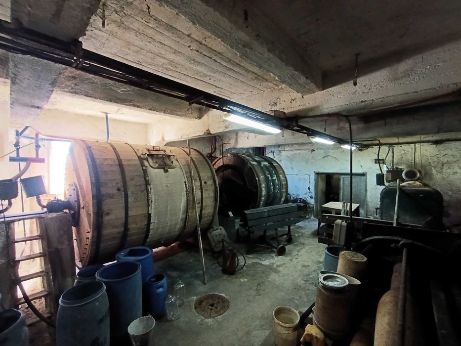 Продава се Промишлена сграда в Габрово, Промишлена зона - 2880 кв.м за 105 €/кв.м - Снимка #5