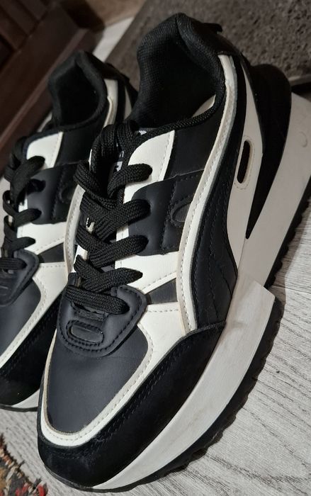 Yangi qizlar uchun krasovkalar