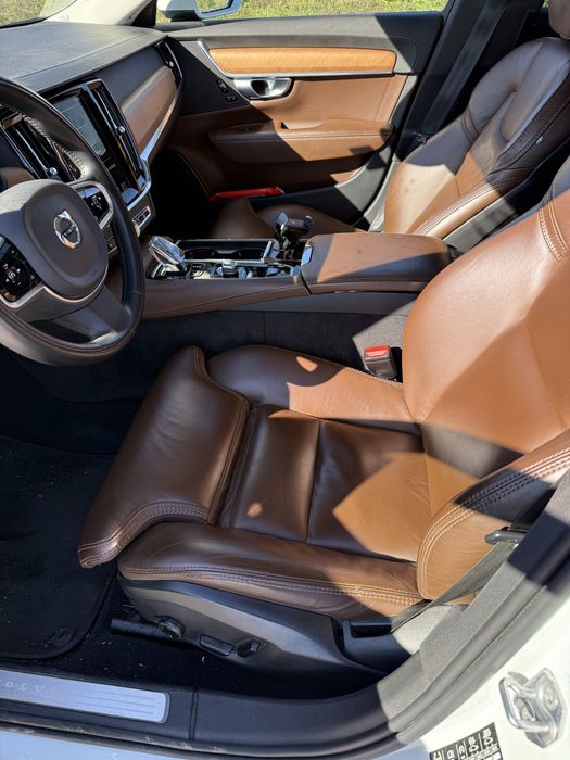 Volvo V90 T8 Inscription Plug-in Hybrid AWD