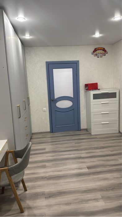 Сдам квартиру 4 ком 110кв 3 балкона