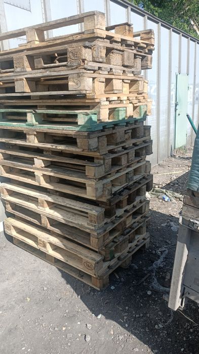 Продаю поддоны б/у