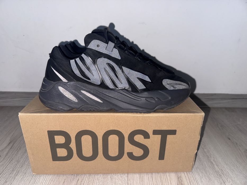Addidas Yeezy 700 MNVN ОРИГИНАЛНИ