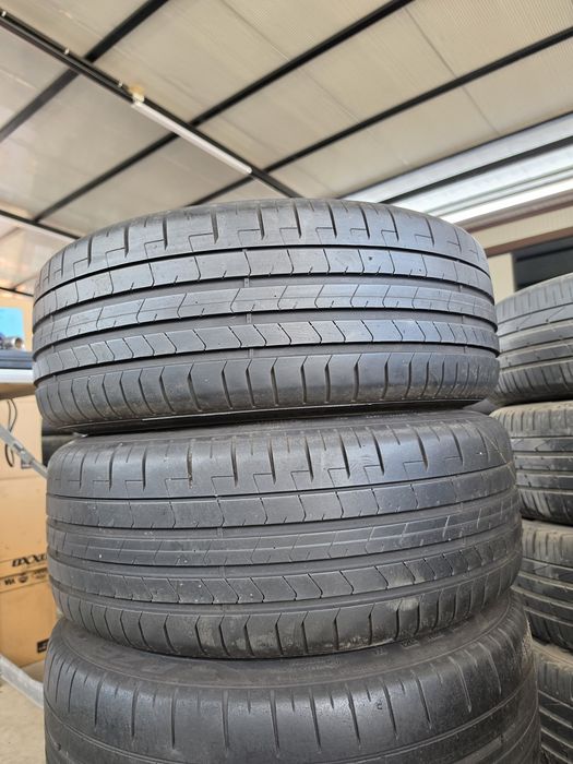 2 Броя 215/40/18 Pirelli 2x5,6mm 23dot