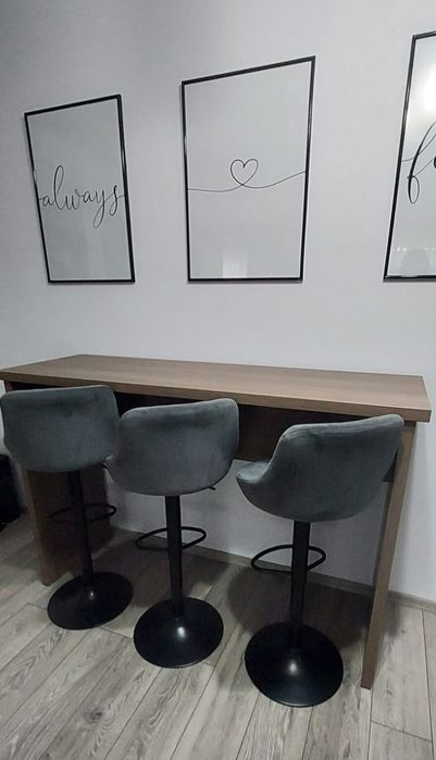Bar cu scaune pentru living/bucatarie
