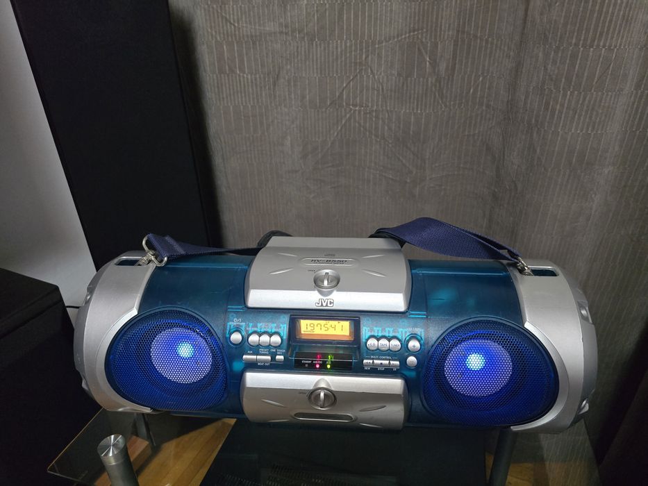 JVC RV-BV550 Boombox stereo puternic!!! Craiova • OLX.ro