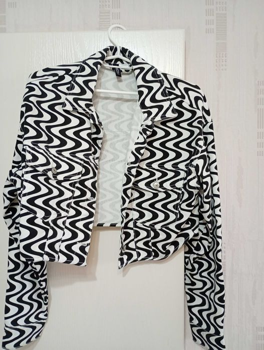 Дънково яке - черно - бяло от НМ