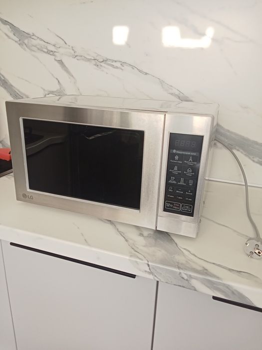 Микроволновая печь б/у