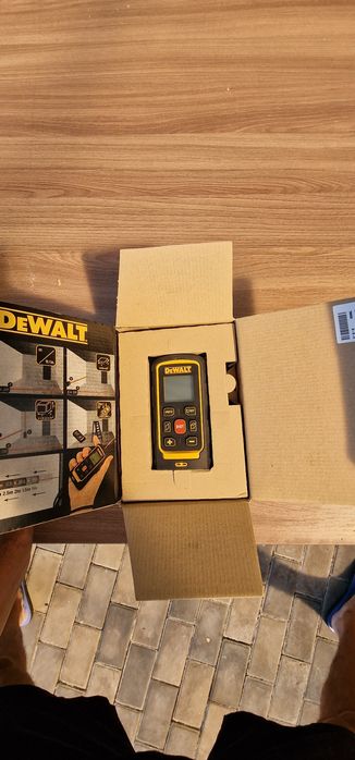 DeWALT DW040P 40m лазерный дальномер