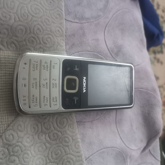 Продам телефон Nokia 6700.