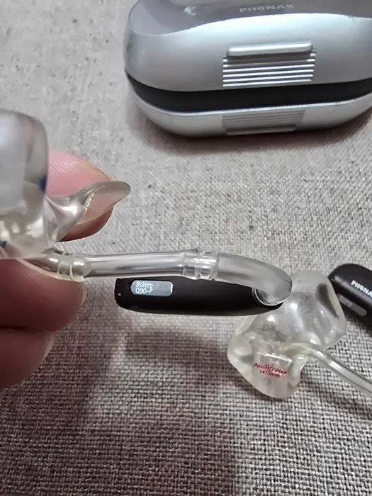 Aparat auditiv Siemens pure  / proteza auditiva phonak bolero q90p