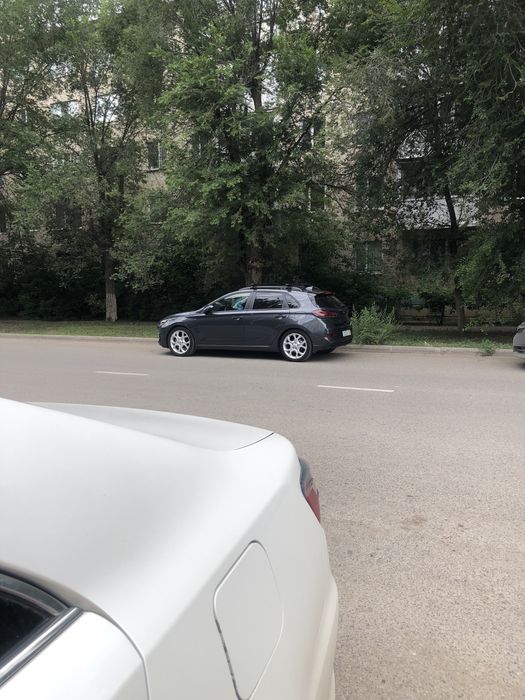 Продам диски с шинами Р18