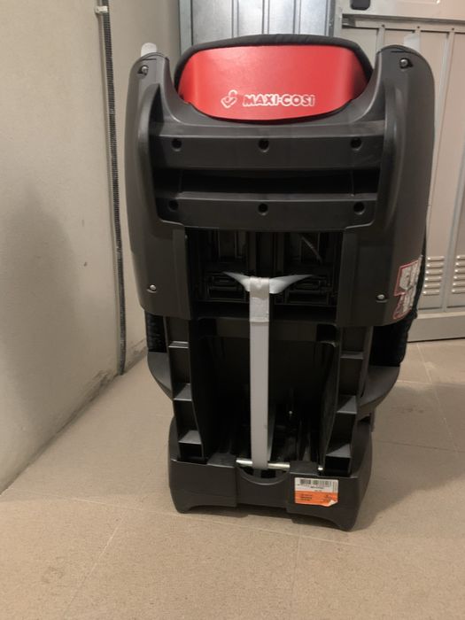 Vand scaun auto copii Maxi Cosi 9-18 kg centura (fara isofix)