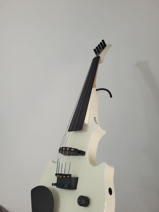 Vioara Zeta 5 corzi placa originala