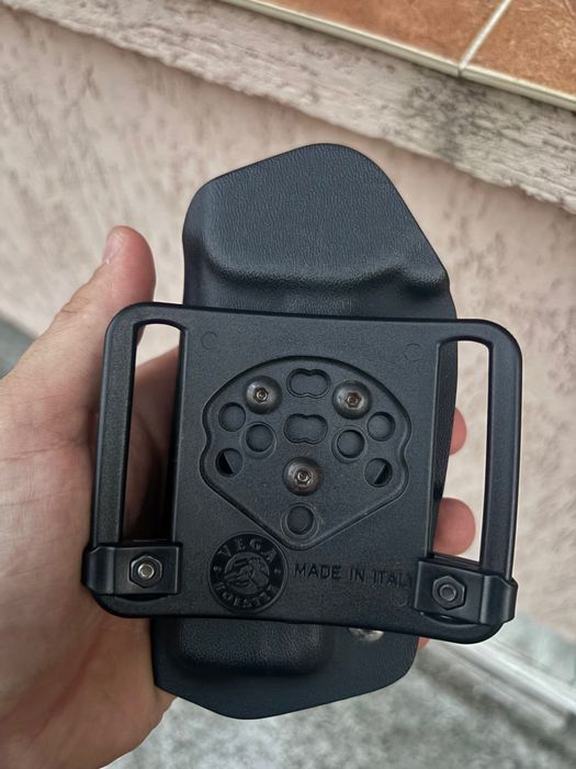 Външен кобур VEGA-за glock 19