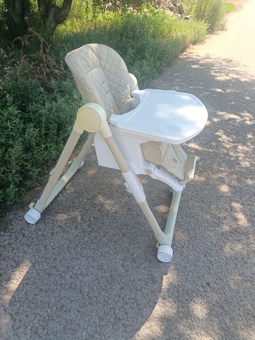 Продам стульчик для кормления