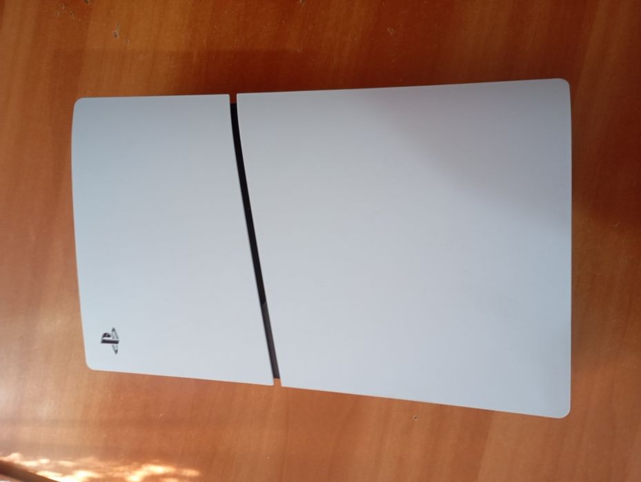 PS5 Digital 825gb cu două manete