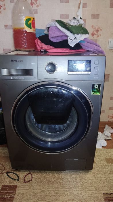 Продам стиралку на запчасти