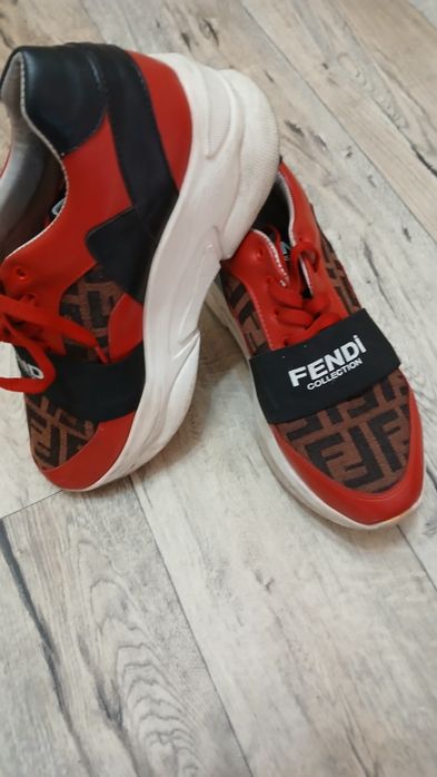 Кроссовки спортшик