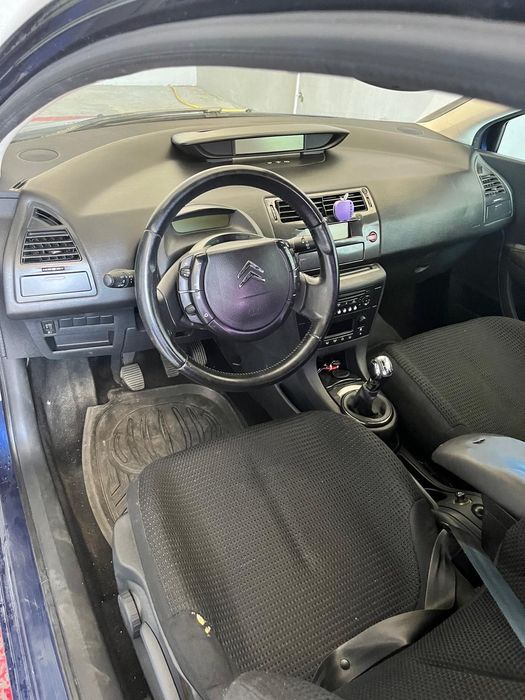 vând mașină citroën C4