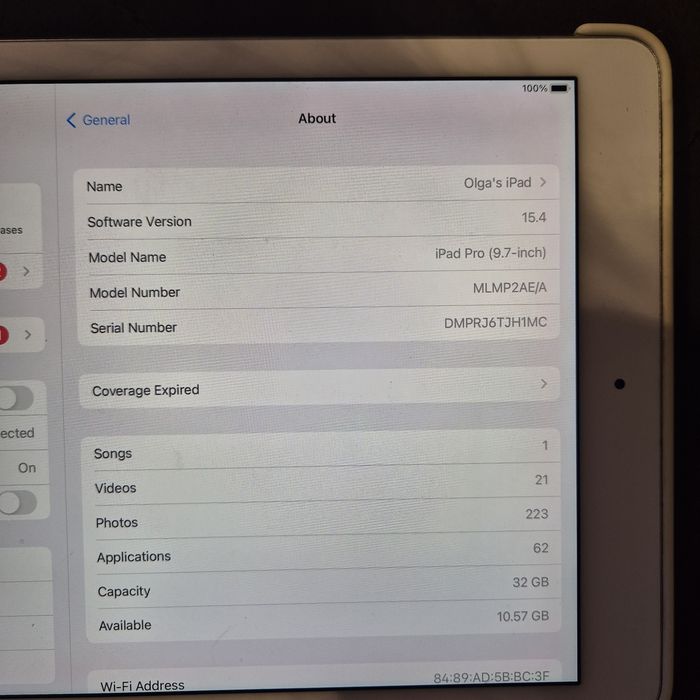 iPad Pro 9.7” – 32 GB + Оригинална Smart Keyboard