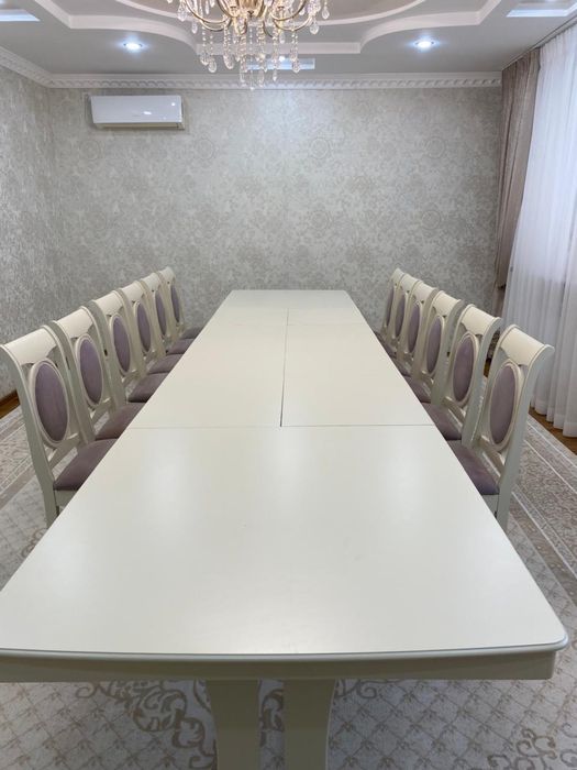 Срочно! Стол на 20 человек