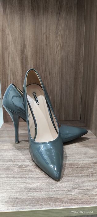 Продам туфли женские