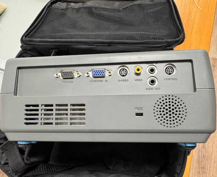 проектор Toshiba