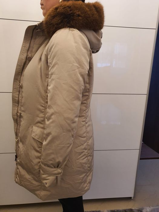 Geaca Tommy originala cu blana naturala la gluga nu guess nu calvin