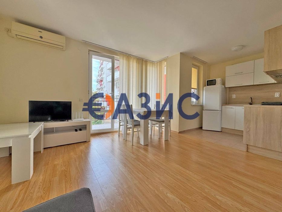 Продава се Двустаен апартамент в Свети Влас - 70 кв.м за 1272 €/кв.м - Снимка #1