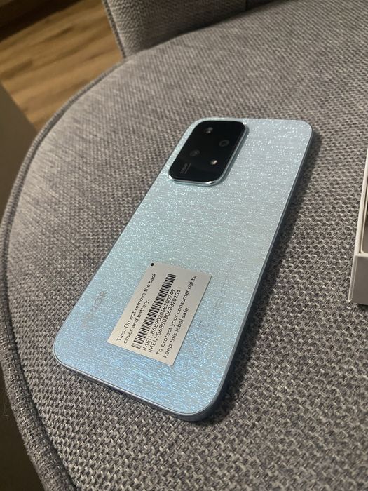 Honor 200 Lite - гаранция от Зора