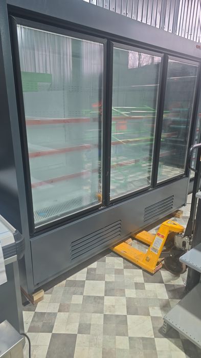 Vitrina frigo premium noua si sh
