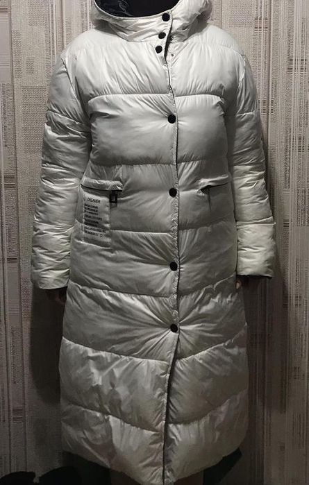 Продам куртку белая очень теплая