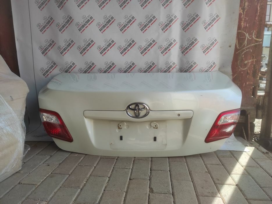 Крышка багажника camry40